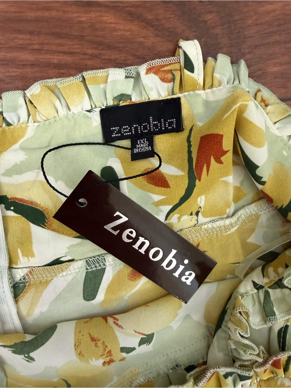Zenobia Floral Ruffle Top - Picture 3 of 3